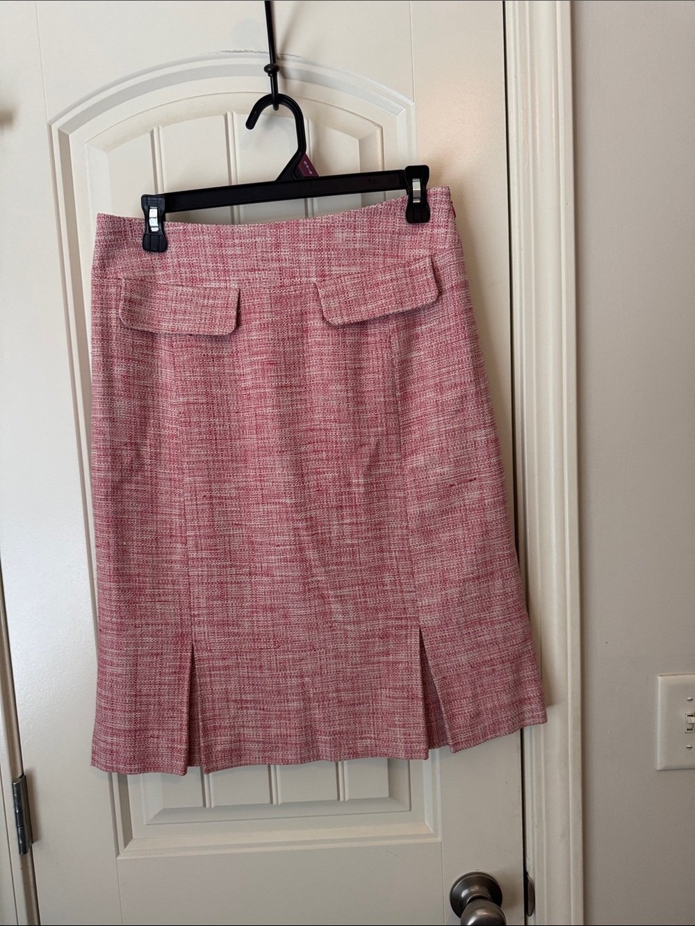 Liz Claiborne Pink Tweed Pencil Skirt with Flap Pockets